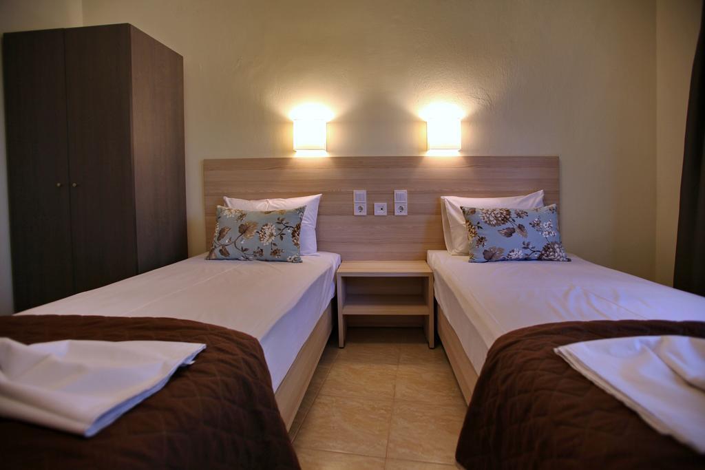Aktaion Guest Rooms 스코펠로스 타운 객실 사진