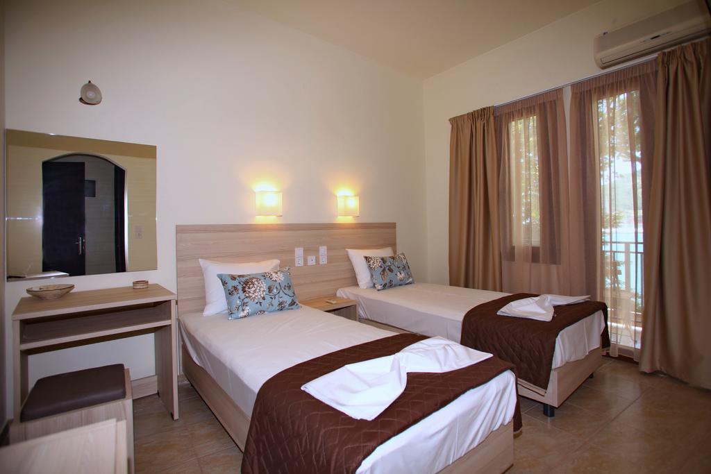 Aktaion Guest Rooms 스코펠로스 타운 객실 사진