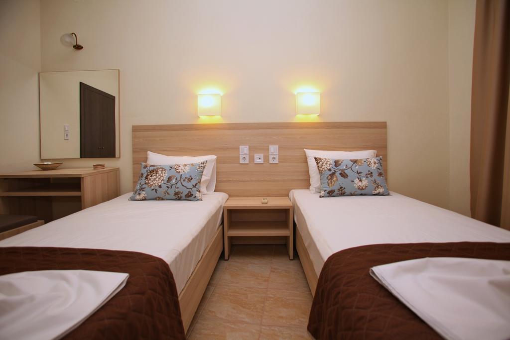 Aktaion Guest Rooms 스코펠로스 타운 객실 사진