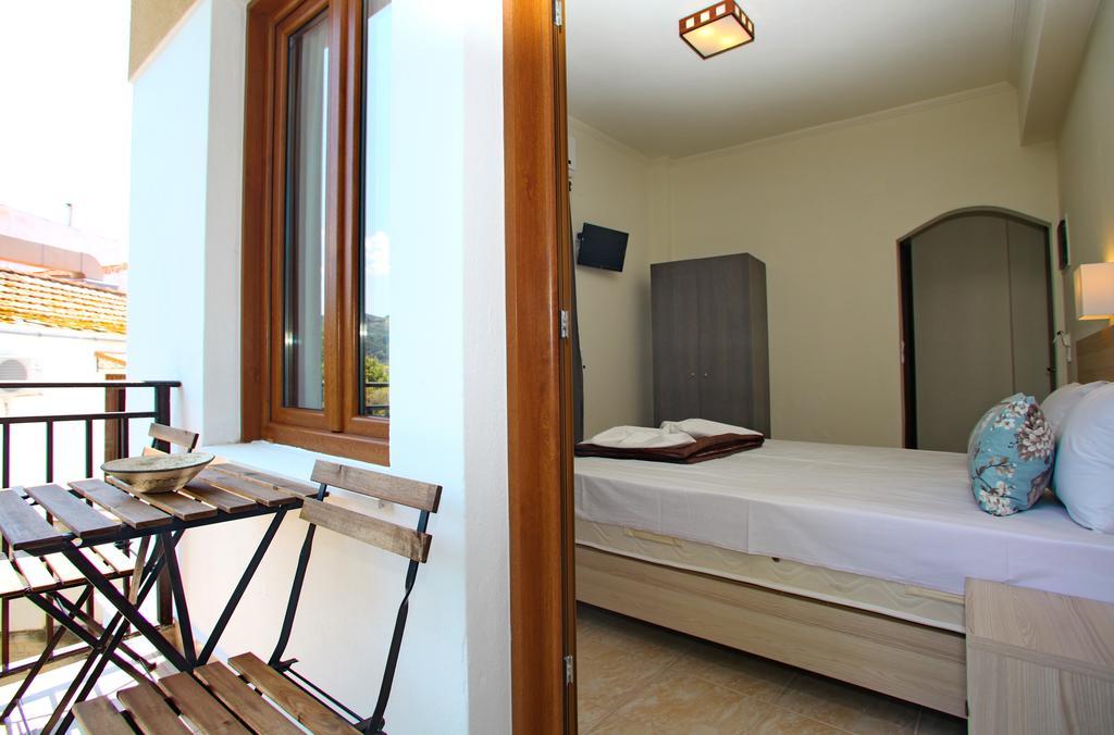 Aktaion Guest Rooms 스코펠로스 타운 객실 사진