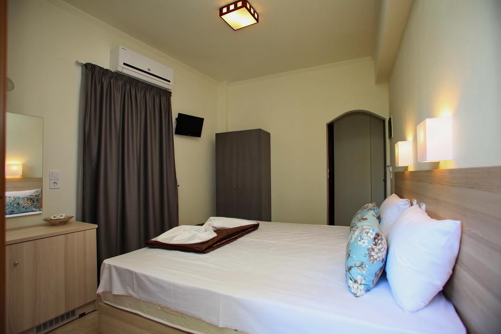 Aktaion Guest Rooms 스코펠로스 타운 객실 사진